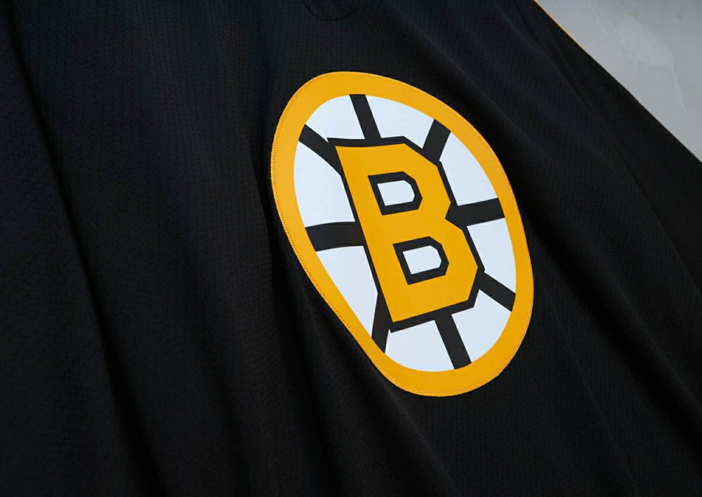 Bobby Orr #4 Boston Bruins 1971-72 Mitchell & Ness NHL Jersey - Taass outlet