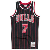 Toni Kukoc #7 Chicago Bulls 1995-96 Mitchell & Ness Swingman NBA Jersey Pinstripe - Taass for sale