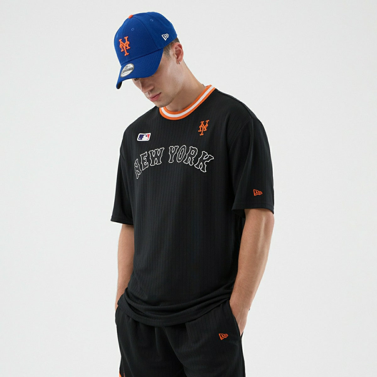 New York Mets Team Arch Oversized MLB T-Shirt Black - Taass Online