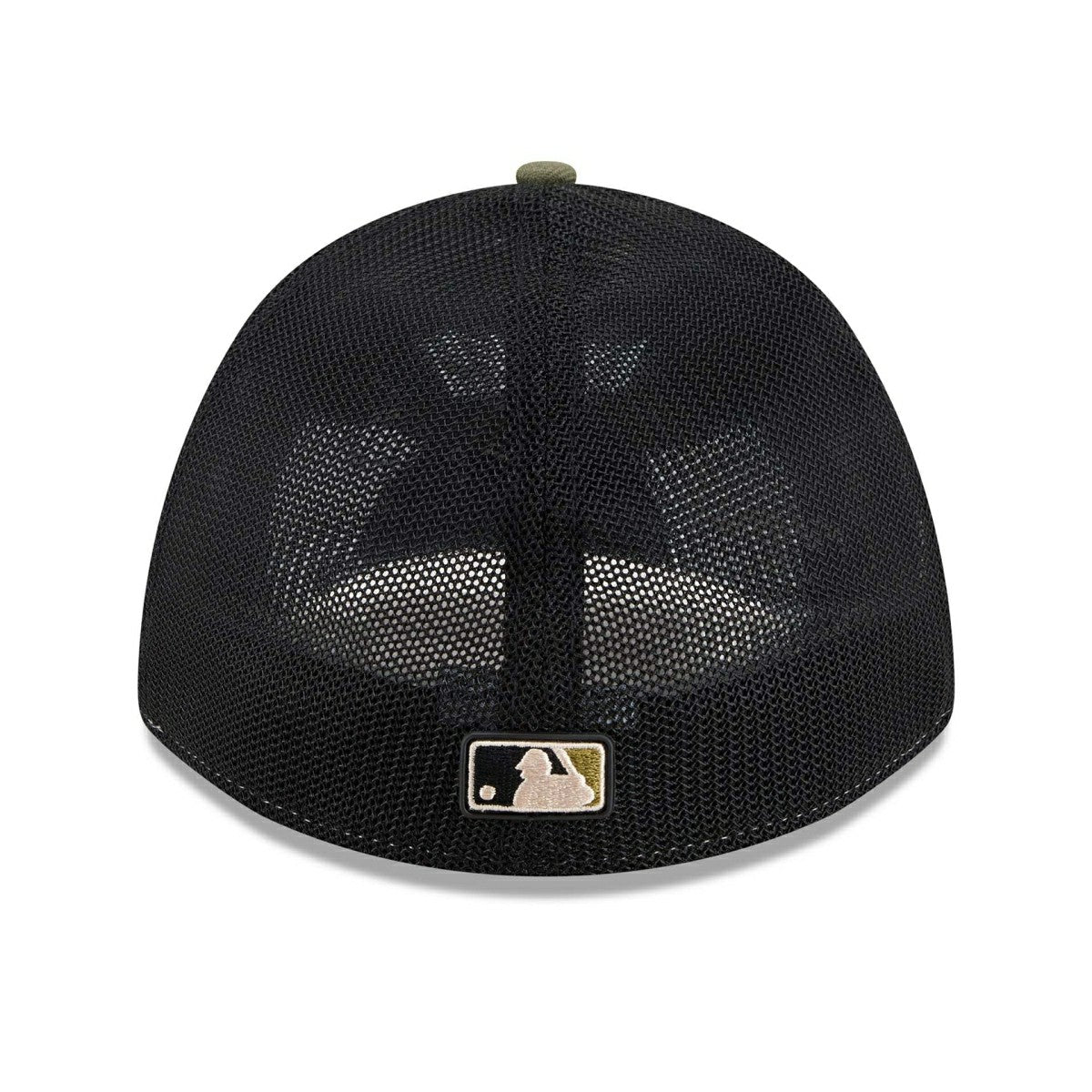 Boston Red Sox 2026 MLB Armed Forces 39THIRTY M-Crown Flex Cap Olive - Taass for sale