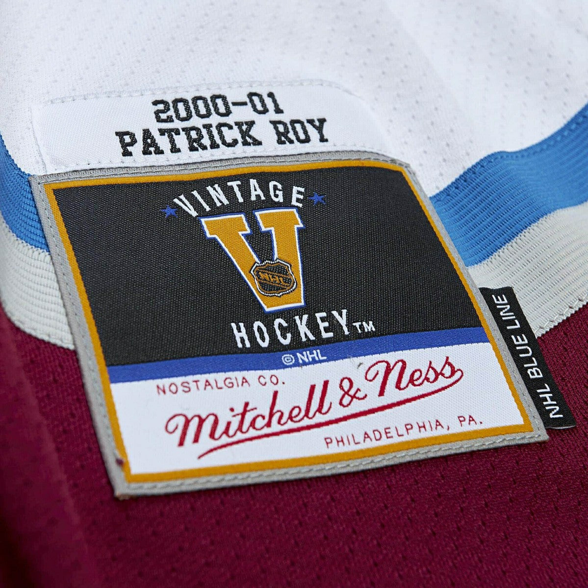 Patrick Roy #33 Colorado Avalanche 2000-01 Mitchell & Ness NHL Jersey - Taass for sale
