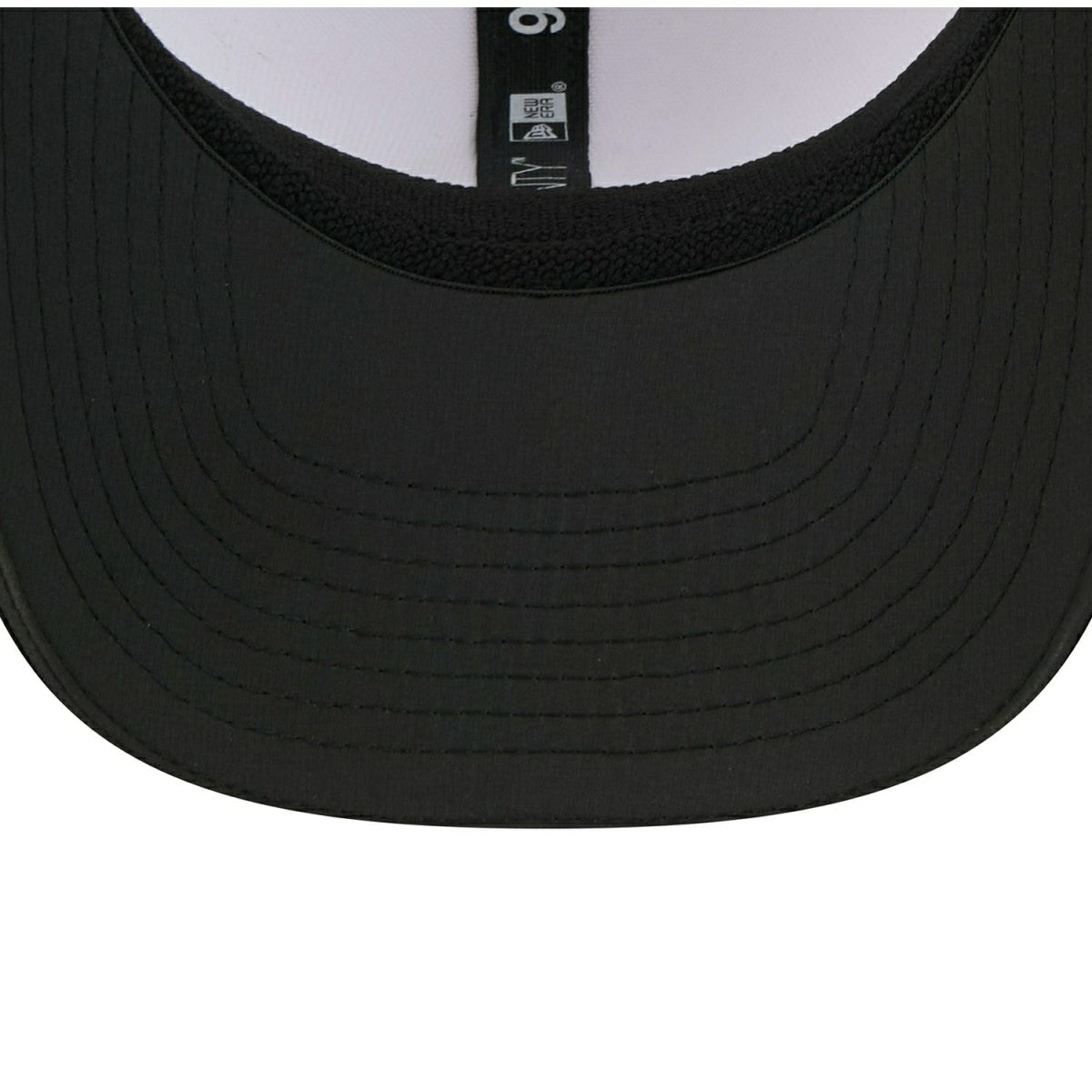 Cincinnati Bengals Historic Logo 2025 NFL Training Camp New Era  9SEVENTY Stretch-Snap Cap OTC White - Taass sale