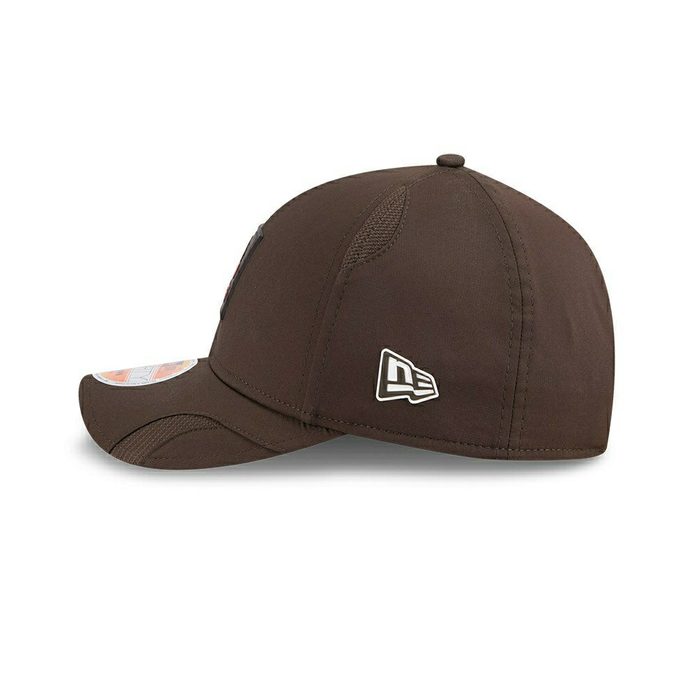 Cleveland Browns 2025 NFL On-Field Sideline 9FORTY M-Crown Cap Brown - Taass on sale