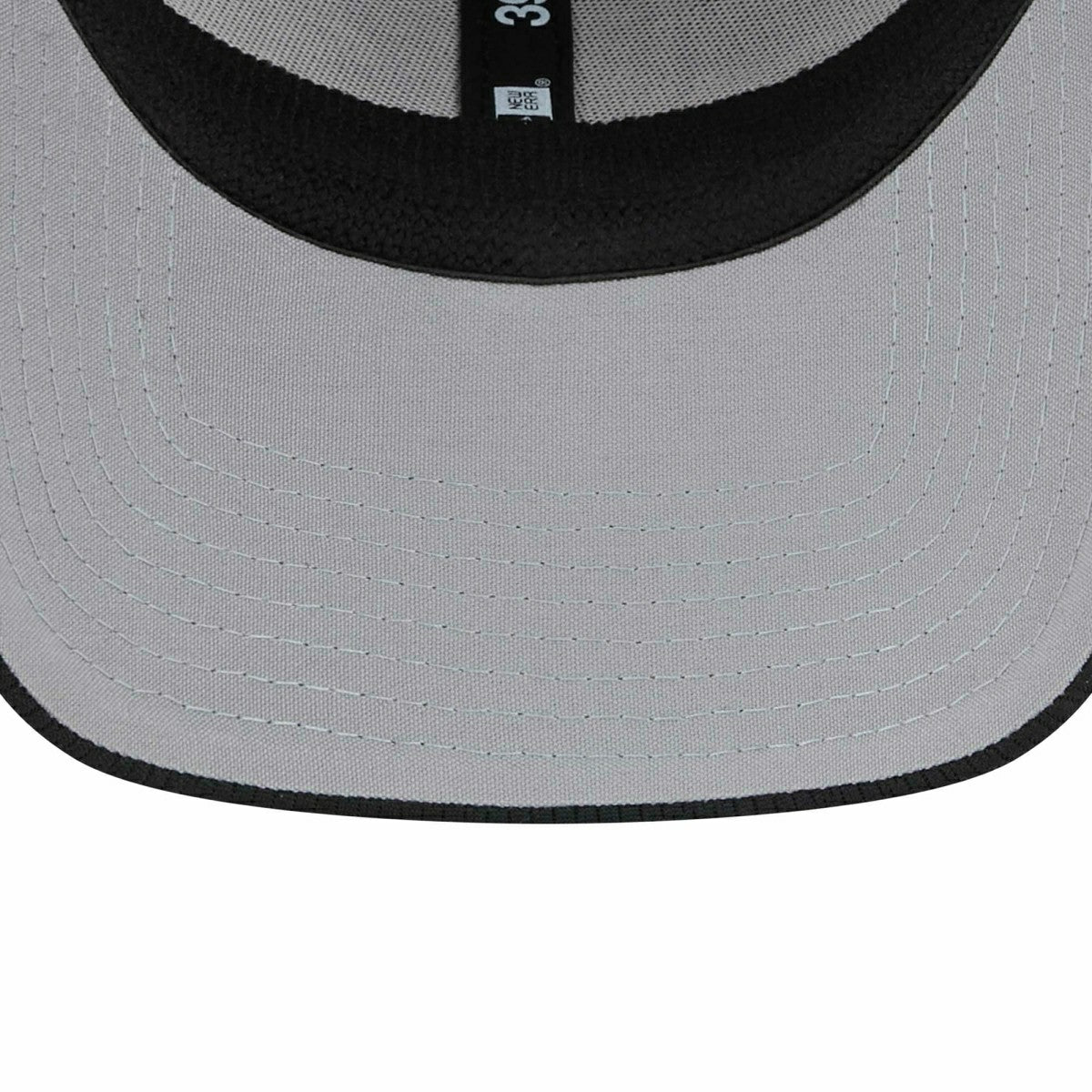 Cleveland Browns Colorway 2023 NFL Sideline New Era 39THIRTY Flex Cap Gray - Taass Online