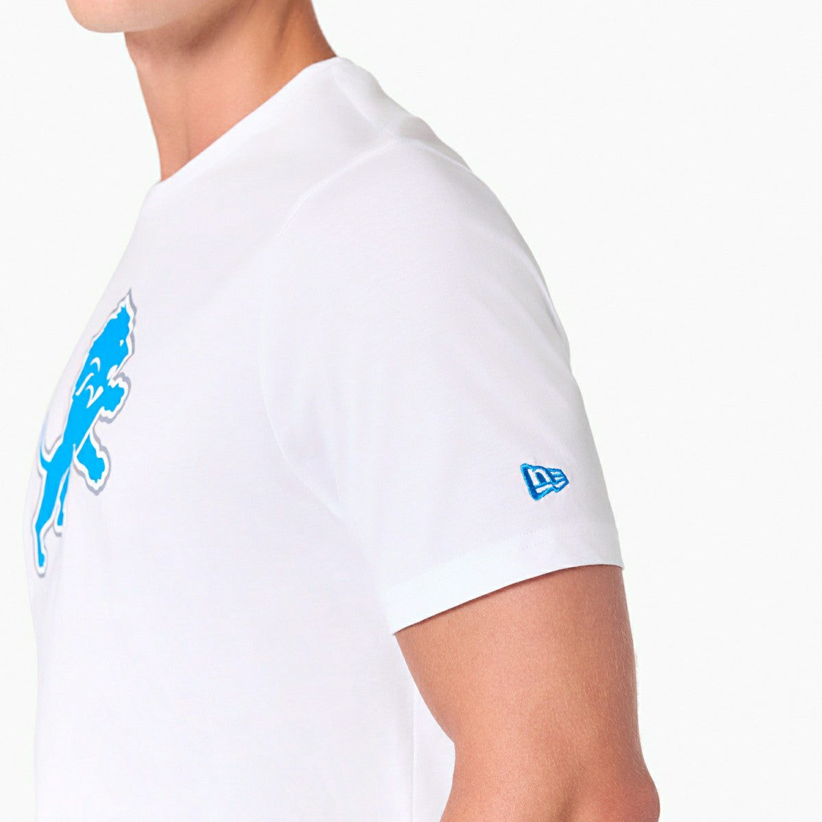 Detroit Lions Team Logo Football NFL T-Shirt - Taass sale