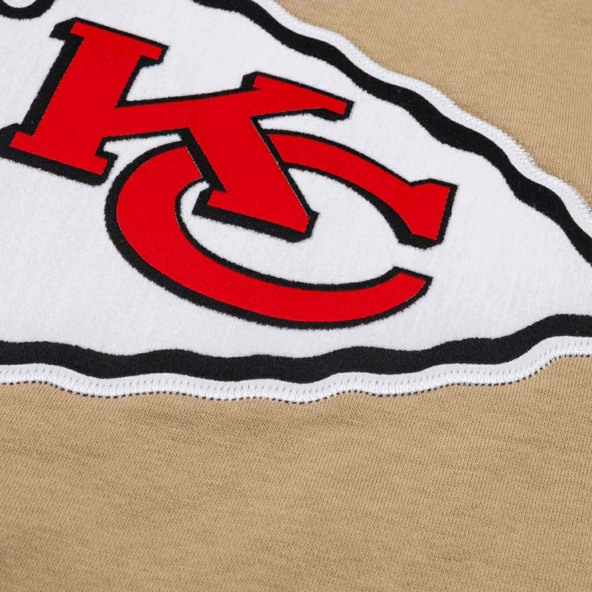 Kansas City Chiefs Swing Pass NFL Rewind Club Crew Beige - Taass on sale