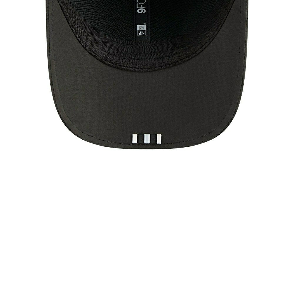 Las Vegas Raiders 2025 NFL On-Field Sideline 9FORTY M-Crown Cap Black - Taass sale