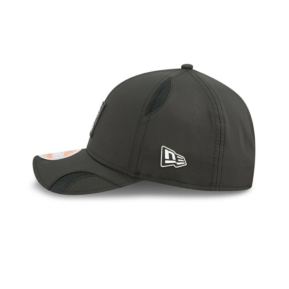 New York Jets 2025 NFL On-Field Sideline 9FORTY M-Crown Cap Black - Taass for sale